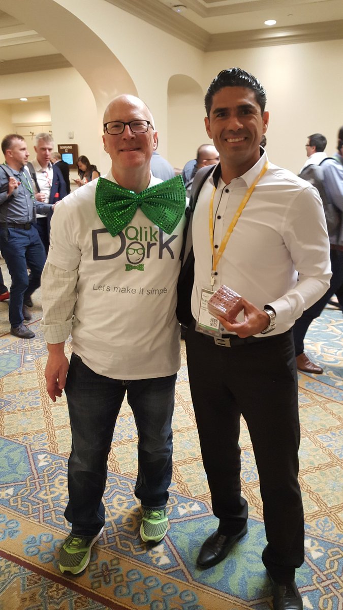QlikDork's tweet photo. Not all gifts are #pinksocks. Gifted @mzottolo his own pallet of bricks to thank him for years of #DataCathedral support @minimaterials https://t.co/GDaxLt0bIz