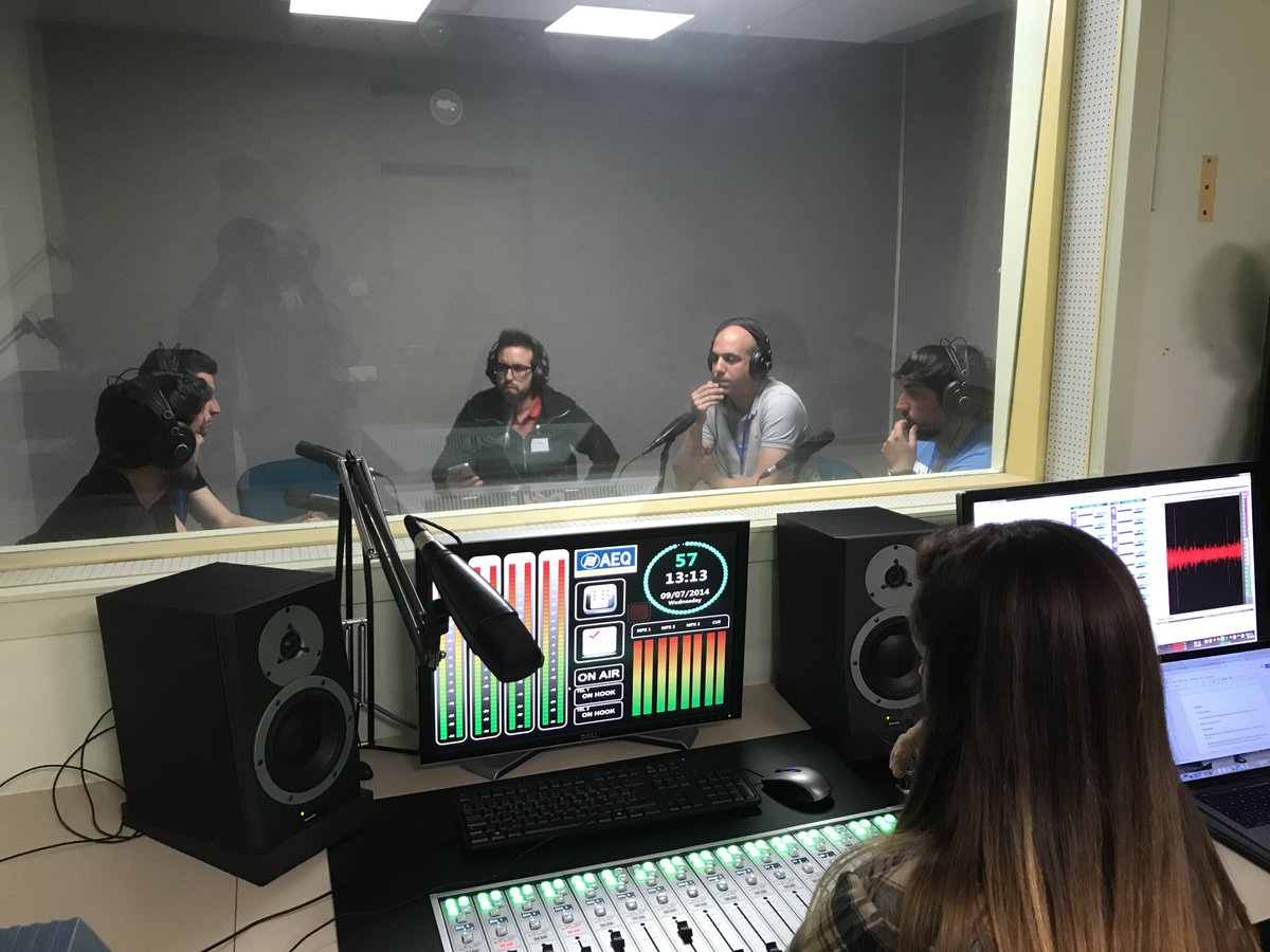 RCDE_La21's tweet photo. 'Media Training' a la Universitat Ramon Llull. 

Els tècnics de la base completen una jornada d’aprenentatge davant els mitjans de comunicació: https://t.co/Fqskcduk9y #RCDE https://t.co/6QAmgQlYvq