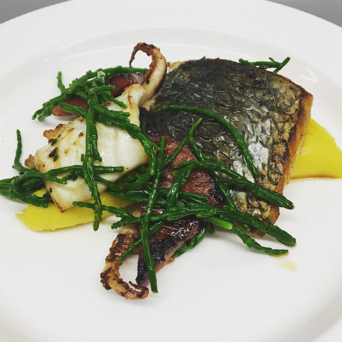 GOOD FOOD, COOKED SIMPLY. Introducing @BurwellAnchor, another one of our wonderful contributors to the #Cambridgeshire Cook Book: Second Helpings! Their delicious food is seasonal, freshly prepared daily and, where possible, regionally produced. You're in for a real treat 😋