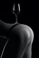 MistressC1971's tweet photo. @AlexanderLocke_ Maybe a variety....Pizza...with a glass of red wine😉 https://t.co/CU6oJsQ6DV