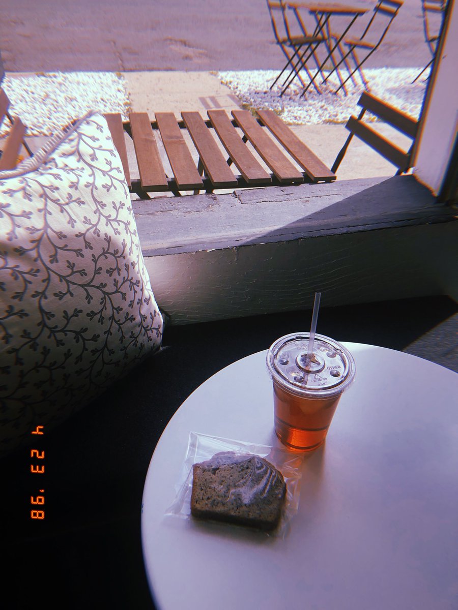 pourcoffeebar's tweet photo. Tea time 🌤 
Happy Wednesday! 🌈 https://t.co/zlXKy2klfi