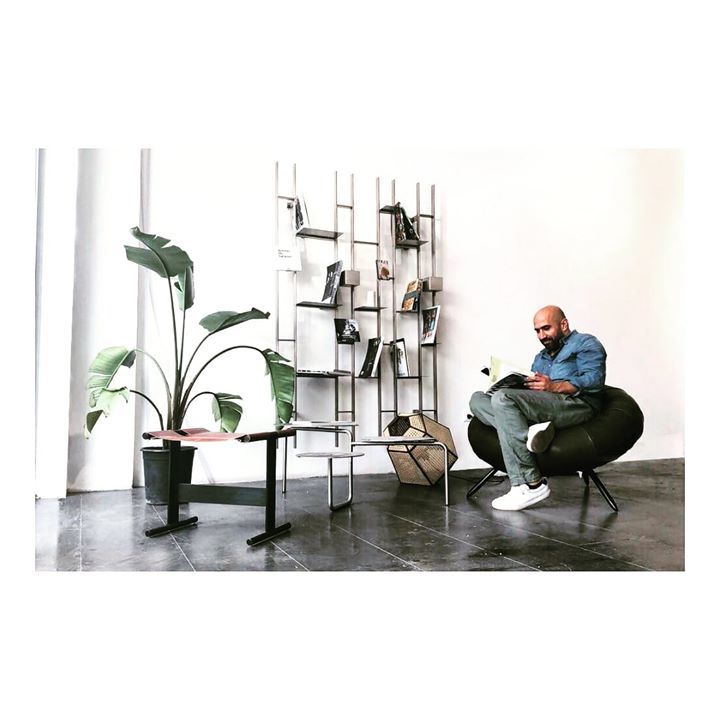 My happy place :)

#nayeffrancis #ilumk #showroom #gridlibrary #cliptable #geministool #floatchair #weavelamp #furniture #design #interiors #interiordesign #homeinteriors #homedeco
