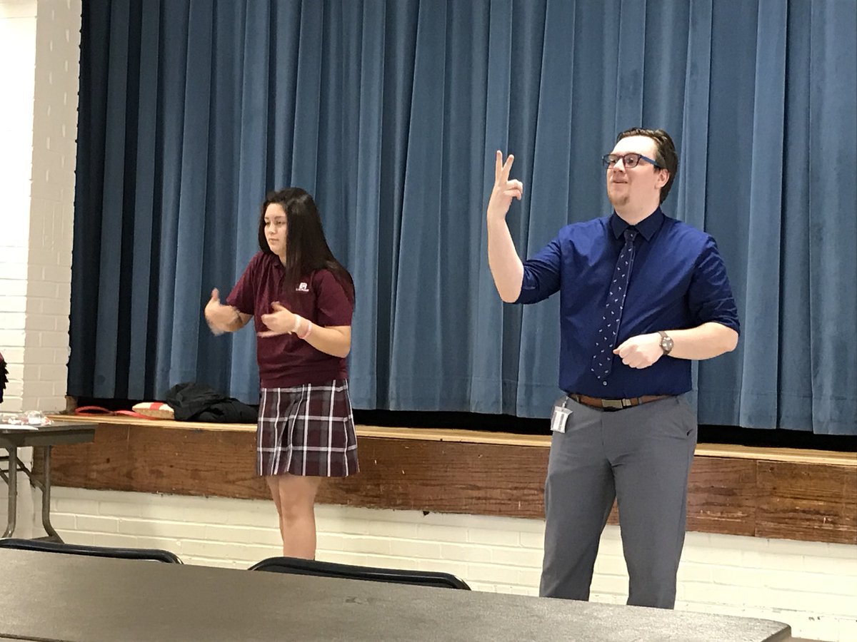 StMary8thGrade's tweet photo. Thank you @GrchsPioneers for the GReat presentation on ASL! #SMRRockets https://t.co/RE6dNmhmeC