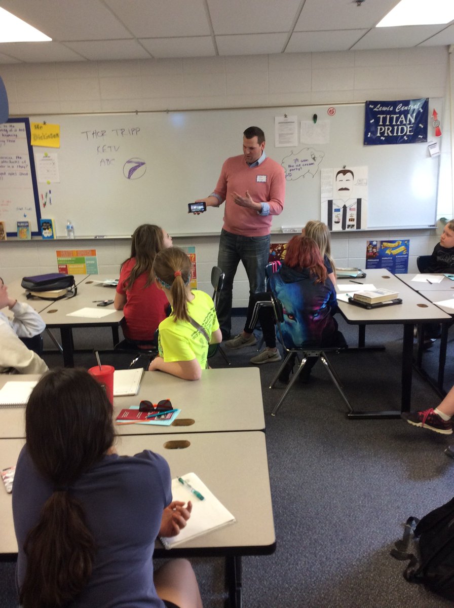 MrD_LC's tweet photo. We had a blast learning about broadcasting and journalism careers from @ThorTripp and @AKendeighKETV from @KETV yesterday! Thanks for telling stories, teaching us about your jobs, and reminding us how great the @Huskers are! #LCMS #CareerDay https://t.co/ezQ27fRUiY