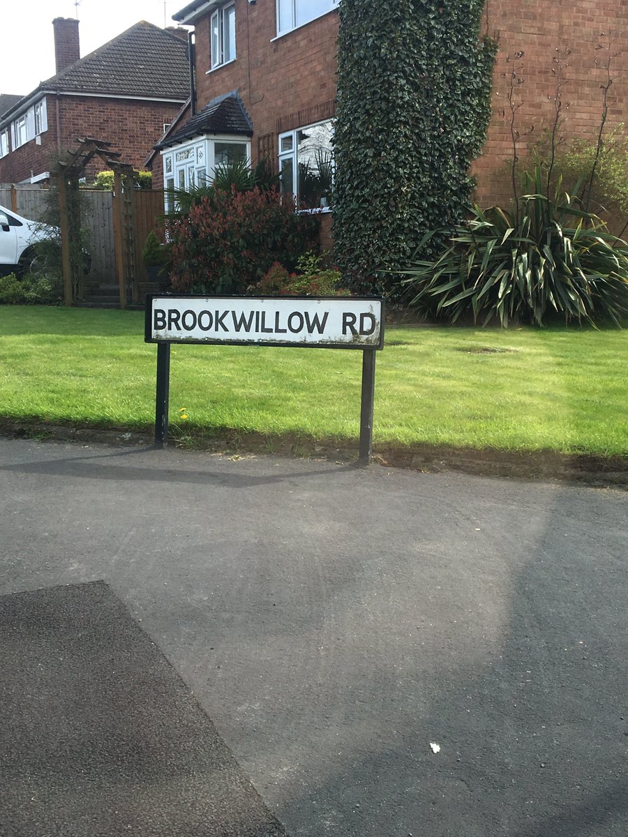 HalesowenWMP's tweet image. @HalesowenWMP have been out in the area of @LutleyPrimary issuing FPN tickets to inconsiderate motorists for wilful obstruction. Please be aware of pedestrian safety. #OpParkSafe #Inconsiderate #Halesowen