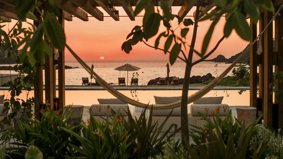 CareyesMX's tweet photo. Kathryn Romeyn from  @THR describes us why #Careyes is one of the best destinations worldwide. 
https://t.co/WIVsKj0PAF https://t.co/2CZTJ3rqDC