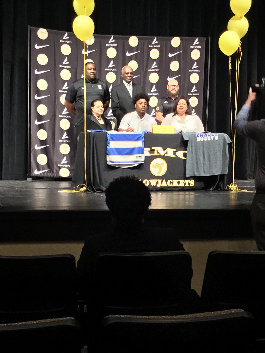 EBandzzDaManzz's tweet photo. New beginning ‼️🏉🙏🏾 https://t.co/pkcJIyKZYp