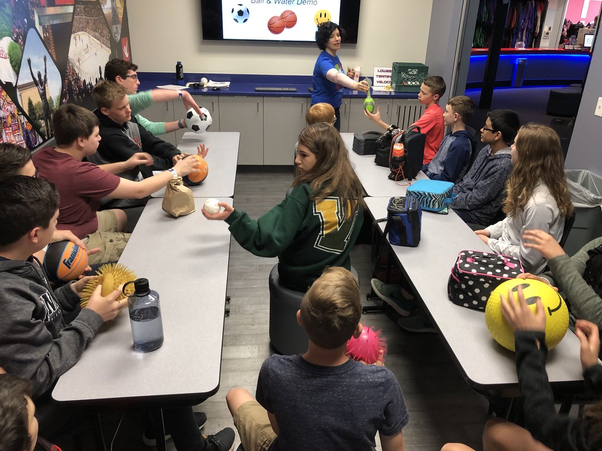 TomStoudtPSD's tweet photo. Had an awesome experience with Mrs. Casperson, Mrs. Schlaner and their Aviation Club students indoor skydiving w/ STEM focus. #omsjags #psdstem https://t.co/y0XcolHzP1