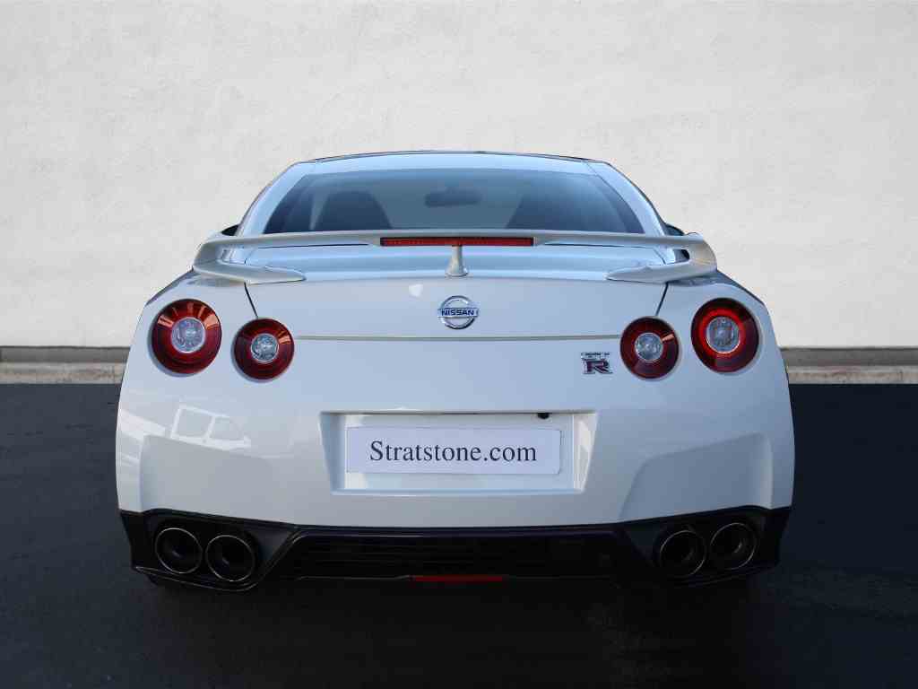 stratstoneuk's tweet photo. Low mileage, Recaro Seats, Bose Surround Sound System. Oh... and over 500bhp - the legendary Nissan GT-R 'Godzilla' #WednesdayWant

In stock at our specialist performance retailer in Cardiff >> https://t.co/wXLCVRDVVn 

#NissanGTR #GTR #500bhp #Stratstone https://t.co/5ND1FjGgLK