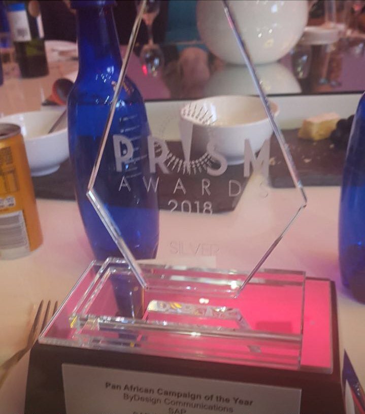 AfricaCodeWeek's tweet photo. Bonsoir et félicitations à toi, #TeamAfrica ! @SAP #AfricaCodeWeek a remporté le prestigieux prix de la "Campagne pan-africaine de l'année" lors de la cérémonie de remise des prix #PrismAwards18! https://t.co/gcqX7YAOuj  
@theprismawards @sap4good https://t.co/Yh9NVi3FWQ