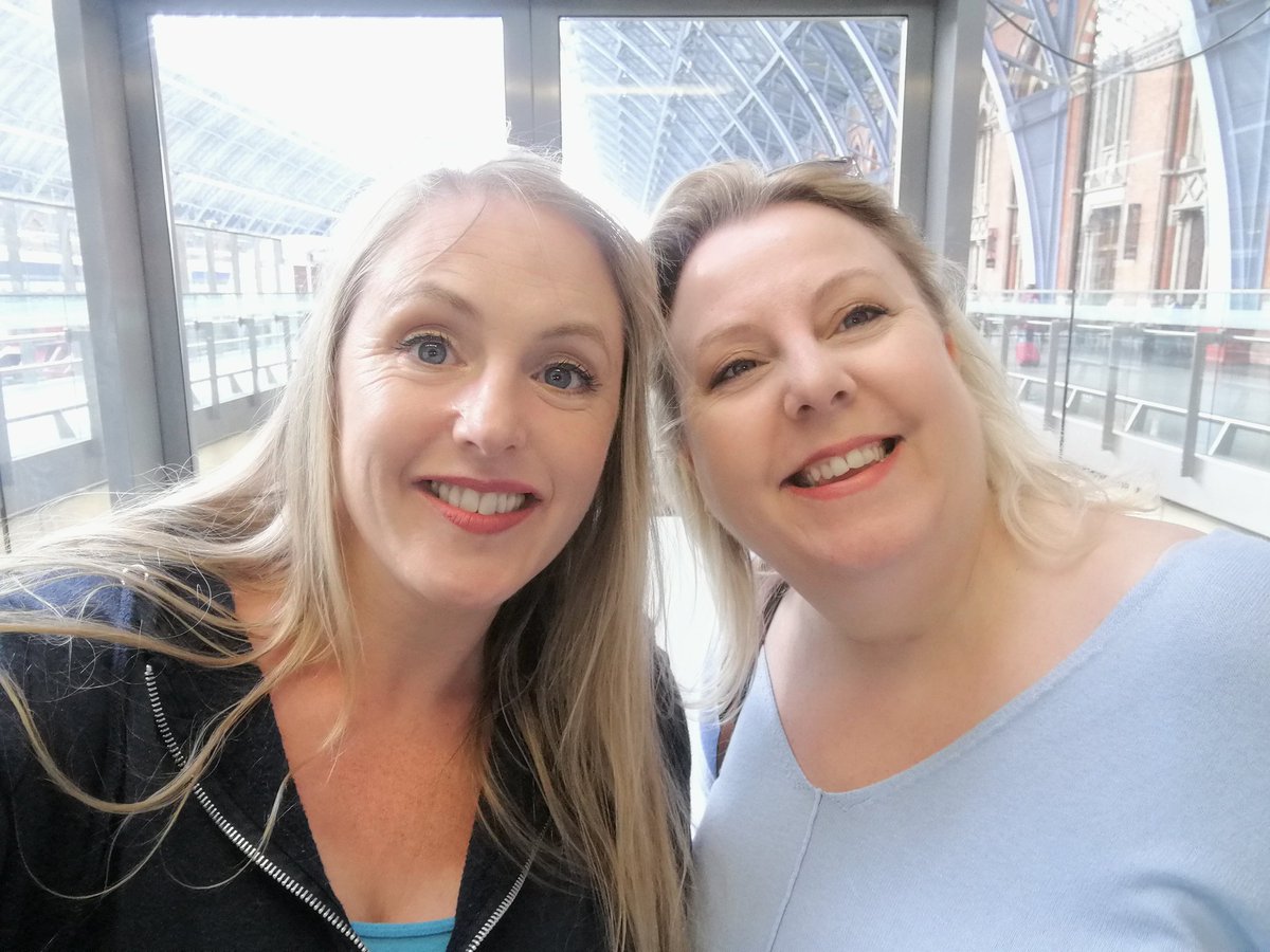 DeneezWilton's tweet photo. #LeadingLadies meeting for lunch in between #castings today with @karenash_acts. #actors #London #LadiesoftheStage https://t.co/P6XD3pew2z