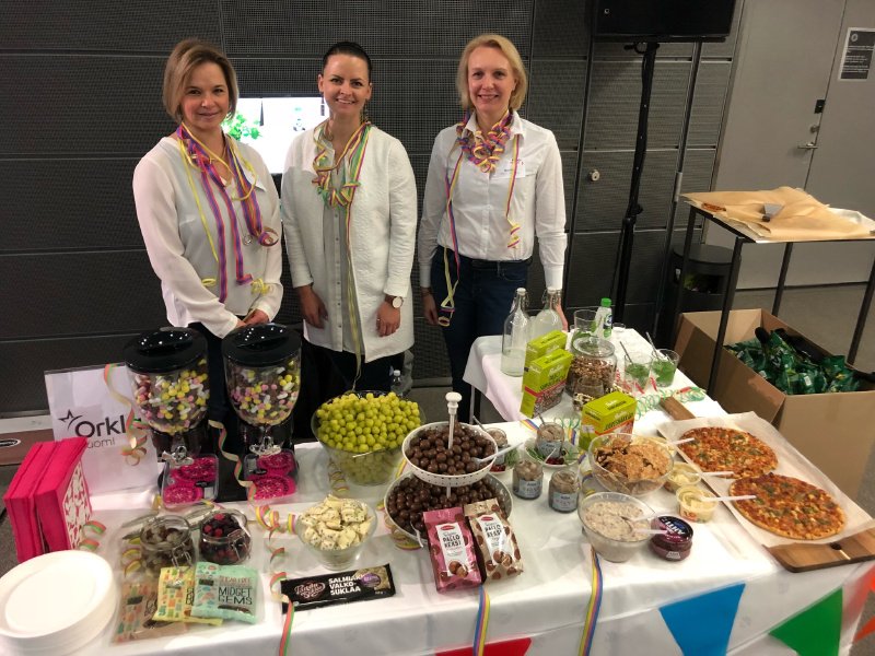 orklafinland's tweet photo. Tänään mukana #foodformedia2018 tapahtumassa. #vappubrunssi'ssa monenmoista herkkua tarjolla. #panda #taffel #pauluns #funlight #kantolan #abbasilli #ginsilli #wasabiballs #grandiosa #freefromfellows #paleogranola #juuresnäkkäri https://t.co/KVmDPLTjzy