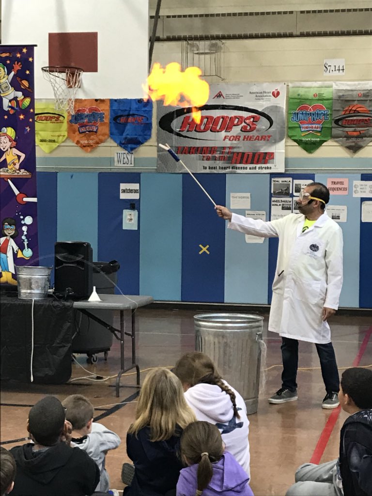 Mad Science makes a “BOOM” for fourth graders! #acsdlearns #madscience