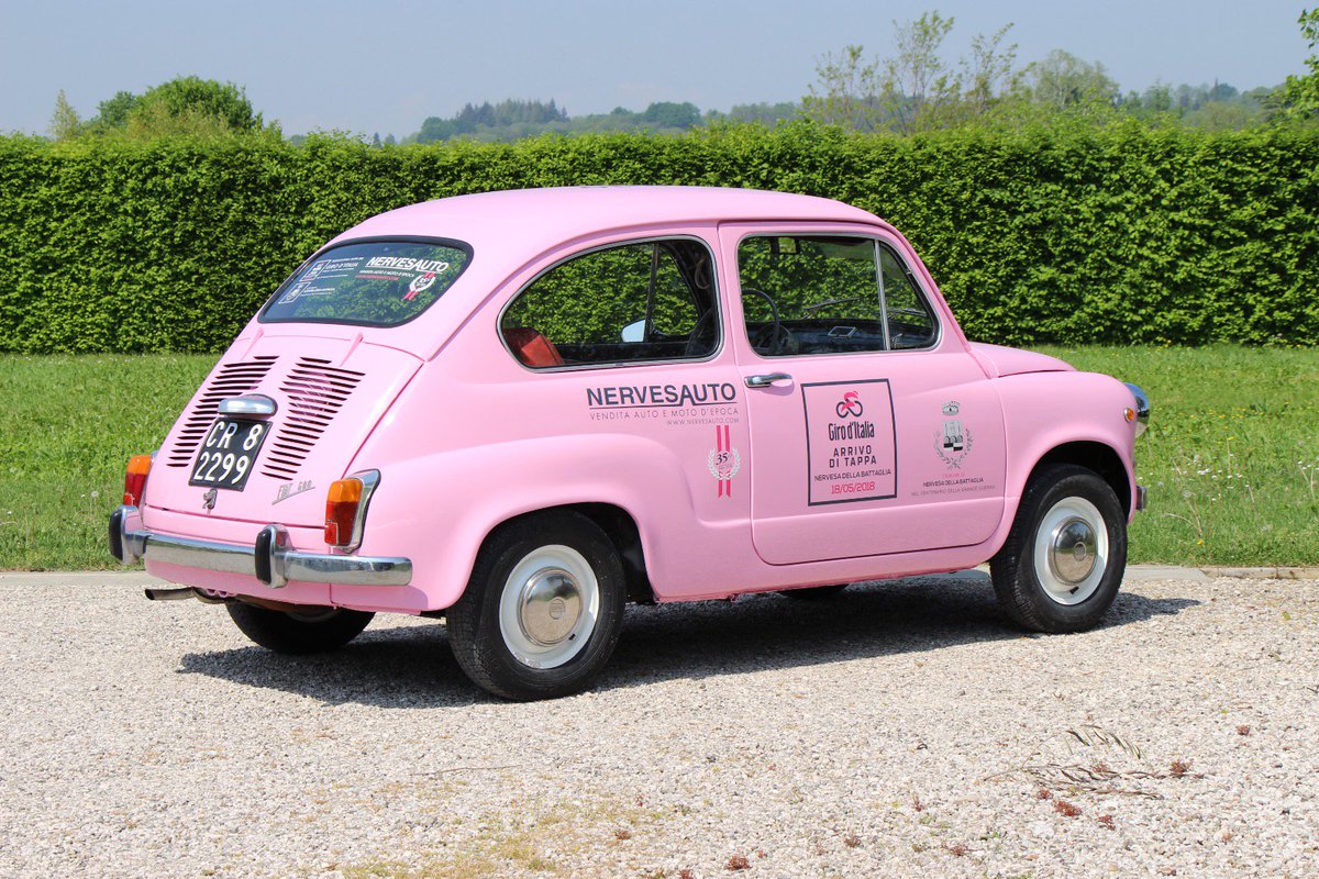nervesauto's tweet photo. Tributo alla 13a tappa Ferrara > Nervesa della Battaglia del 18/05/2018 @Gazzetta_it #giroditalia #nervesa #rosa #ciclismo https://t.co/D4vKESAOe1