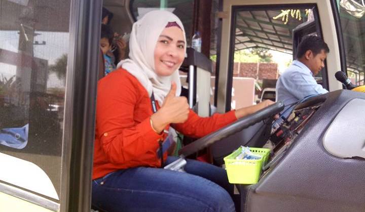 kentha_tour's tweet photo. Kalau driver nya bis kayak gini, bagaimana menurut anda. Koment ya
#kentha_tour_holiday #kentha #wisata_malang #traveling #bromo #travel_murah_malang #wisata_religi 
#kota_malang #wisata_indonesia #outbound #snorling_malang #wisata_batu
https://t.co/UI7Sf3wM50 https://t.co/vmretKvy0j