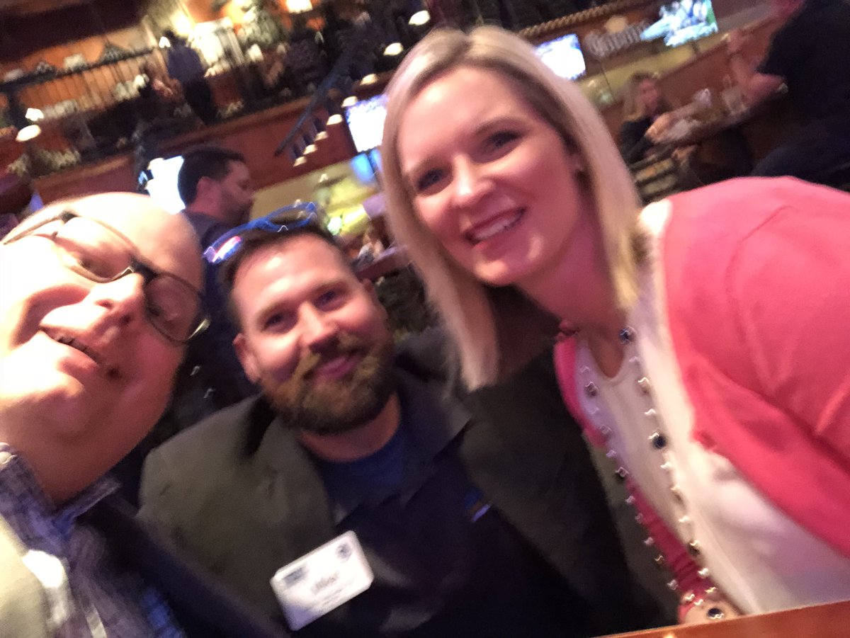 pendulumcoach's tweet photo. #OKHR Check out my friend @dhoeltzel today @ 3:30 in The Pit for Getting ROI on Leadership Programs. She is brilliant! And I suppose if my session is sold out at 10:00 you can catch @HR2CEO and ask to touch his beard! https://t.co/SBp0Z7YU8C