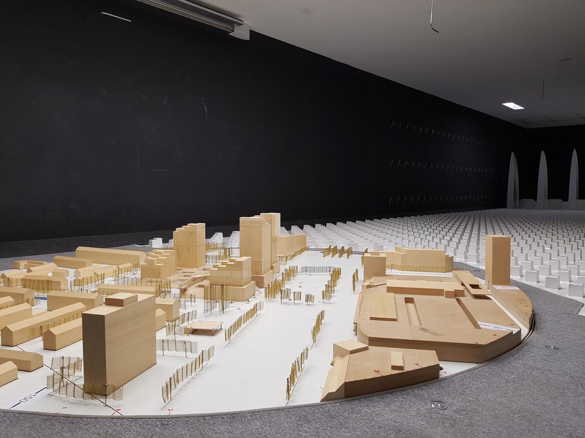 arjenstam's tweet photo. Windhinder als ontwerpcomponent bij gebiedsontwikkeling. Vandaag modellen testen in de windtunnel bij @peutzbv #hoogbouw https://t.co/IY2MKhmSDa