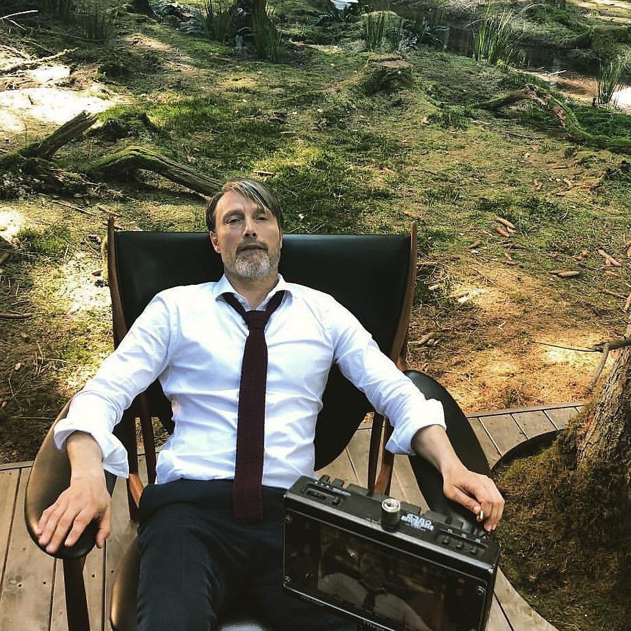 Sexy Mads! ❤
Gravações do comercial da #Carlsberg (23/04/2018)

#MadsMikkelsen