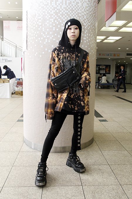 asianbeat_chan's tweet photo. \World #FashionSnaps | #FACo2018 Edition/
#Fukuoka Asia Collection was the venue for our 16th installment🎵Today's our guest is cham🌟cham's cool & unique fashion really stood out from the crowds✨
▶ https://t.co/u4lXIobmv5
#OOTD #streetfashion #Japan https://t.co/x9yD7AIdyC