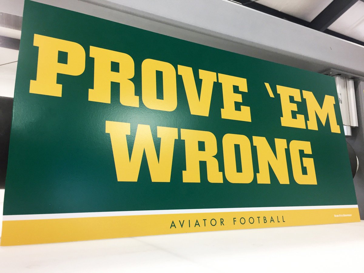 Team_Fitz's tweet photo. Every underdog has the same mission.
#GoAves #AvesAthletics #SycamoreStrong
@SycamoreAves_FB @AvesAthletics @SycamoreSchools https://t.co/6DuCFsX2a7