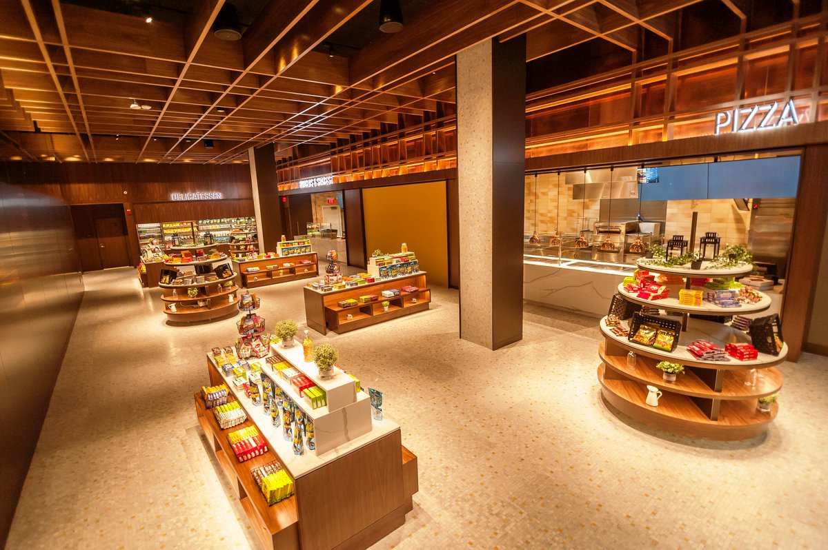mallofamerica's tweet photo. It's almost showtime! @CMXCinemas will roll out the red carpet on May 4 to its all-new 13-screen, 872-seat theatre, featuring a wide range of culinary + beverage options in its CMX market. It is sure to be a movie-going experience the entire family can enjoy! https://t.co/d8B1NgkQPV