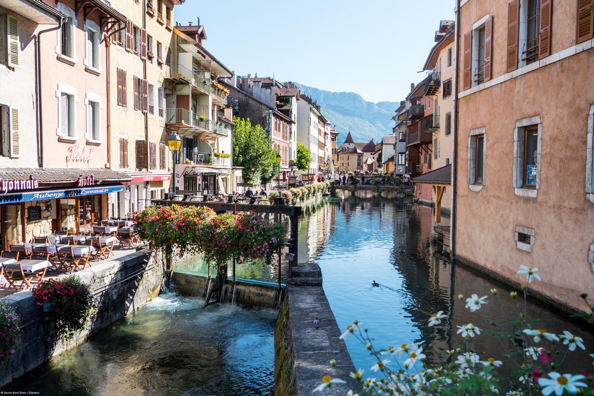SavoieMontBlanc's tweet image. Des photos qui vous feront tomber amoureux d'#Annecy... ❤️ si ce n'est pas déjà le cas ! 😉 #savoiemontblanc