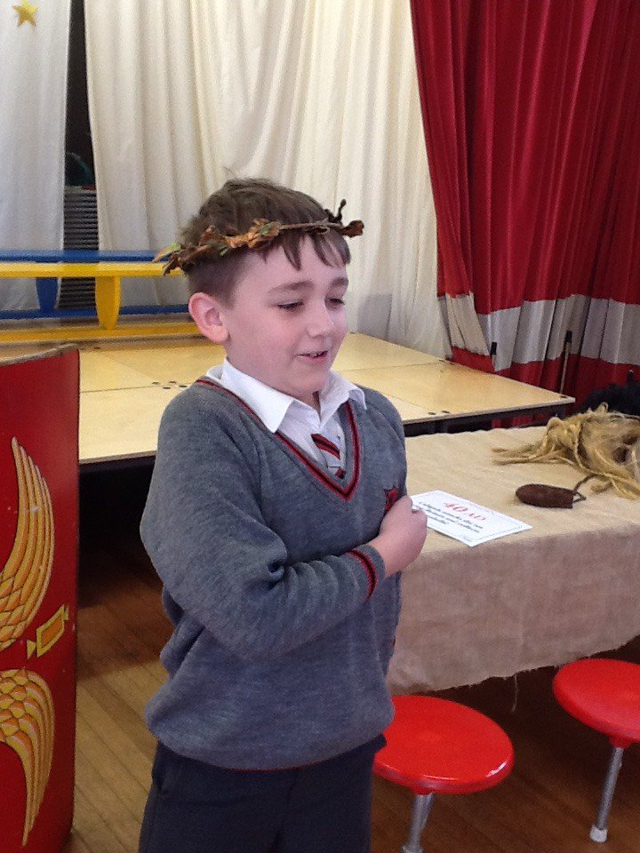 wooltonprimary's tweet photo. Year 3 had a lot of fun learning about the Romans today & they even got a chance to dress up #WPSLearning https://t.co/KICzVKDn6t