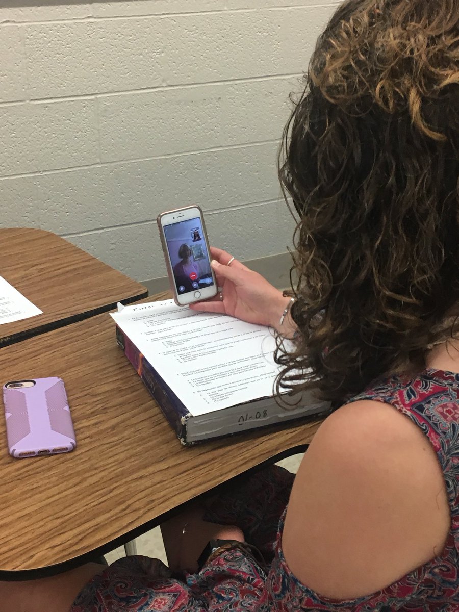 beth_visnick's tweet photo. AP Spanish completing a worksheet discussion assigned by @esm_teacher from Spain.  They had to answer the questions in Spanish via live video chat. They did great! #SouthHSpointsofpride https://t.co/h2IerBQPSj