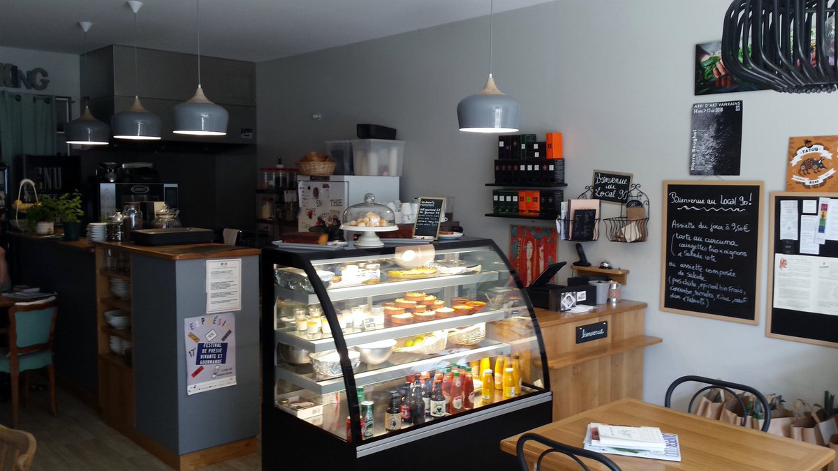 Fidaquitaine's tweet image. Hier, c'était atelier business plan pour @LesPremieresNA au #Local90 à  #Périgueux ! Découvrez notre diaporama sur le sujet :
 fr.slideshare.net/Fidaquitaine/l…
#Entreprendre #créatricesdentreprise #projet #Dordogne #collectif #Périgord