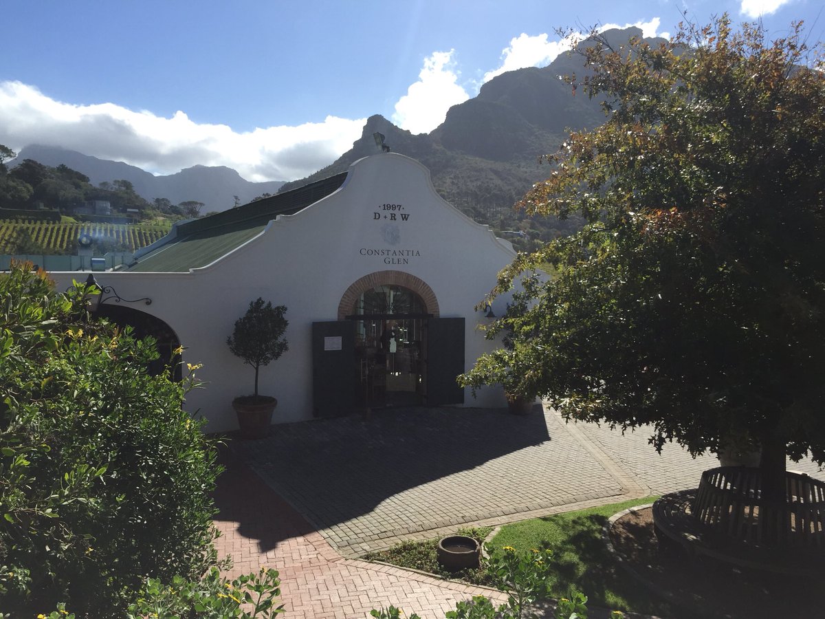 Wine tasting and platters <a href="/ConstantiaGlen/">Constantia Glen</a>  #WineWednesday #bliss