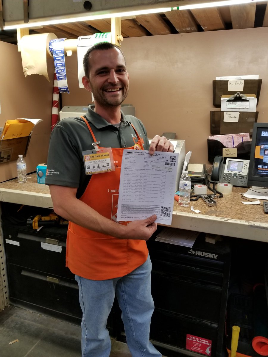 0386slidelleast's tweet photo. Attention to detail counts! Allen in Receiving catching an incorrect trailer, preventing a MASSIVE headache! #itsallinthedetails #beastmodealldayeveryday @rjwoutdoors @jerseymike78 @RyanLeBlancHD https://t.co/SXnjwDfL6F