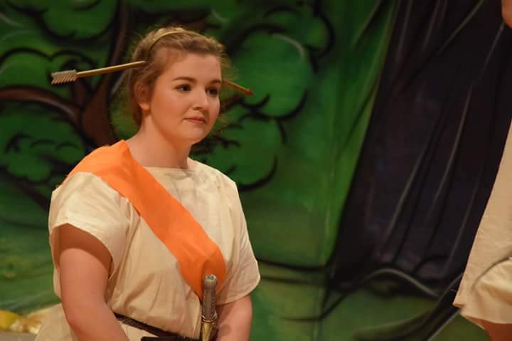 AshleighCraig19's tweet photo. "How's school going?" https://t.co/Ou1PcEJiLT
