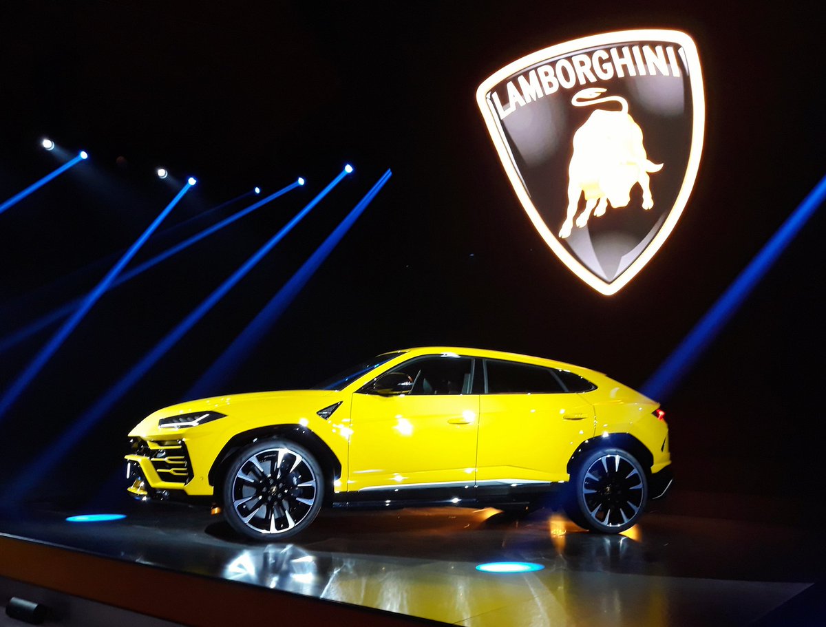 Automotive_Blog's tweet image. Global press launch of the new Lamborghini Urus at Autodromo Vallenlunga near Rome!

#Lamborghini #Urus #SinceWeMadeItPossible