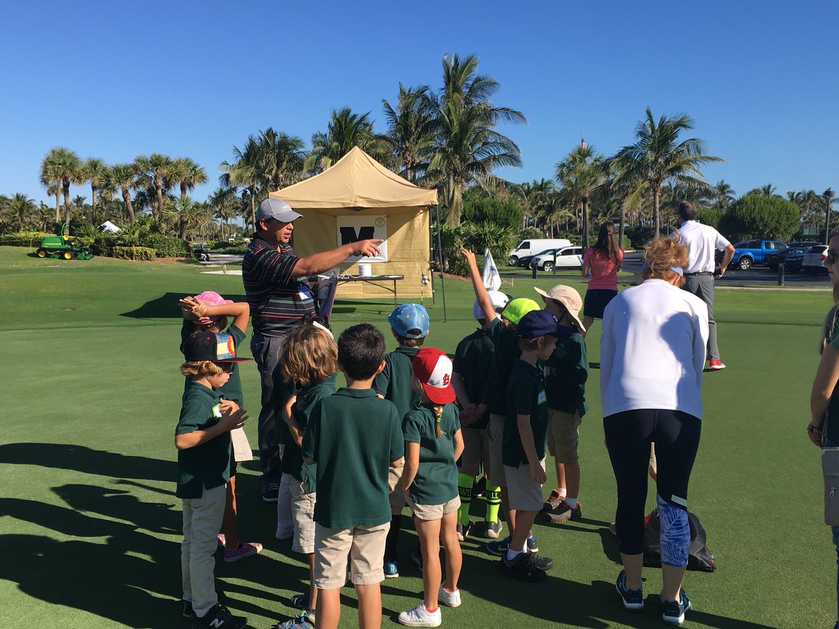 Scott MacPhee welcoming First Graders on this #NGD18