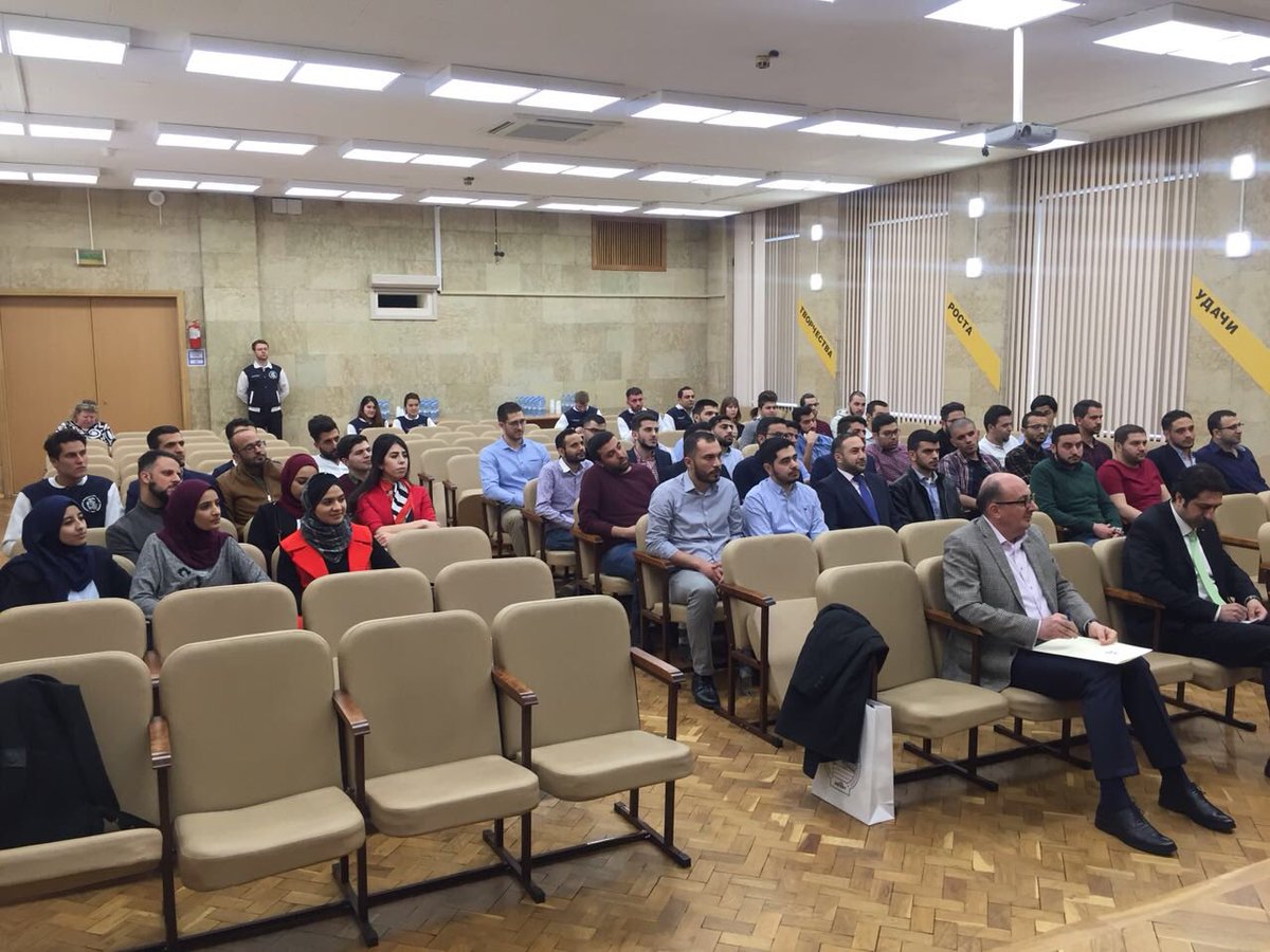 Amjad_O_Adaileh's tweet image. سعادتي كبيرة اليوم بلقاء #الطلبة_الاردنيين في الجامعة_الوطنية_للبحوث_النووية  #MEPHI في #موسكو .يدرس بالجامعة ٩٧ طالبا وطالبة .ما يدعو للفخر ان #الطلبة_الاردنيين متميزون ويحظون بتقدير الجميع. بحثت واياهم مجمل المسائل التي تهم دراستهم وحياتهم الجامعية وآليات التواصل معهم #الاردن