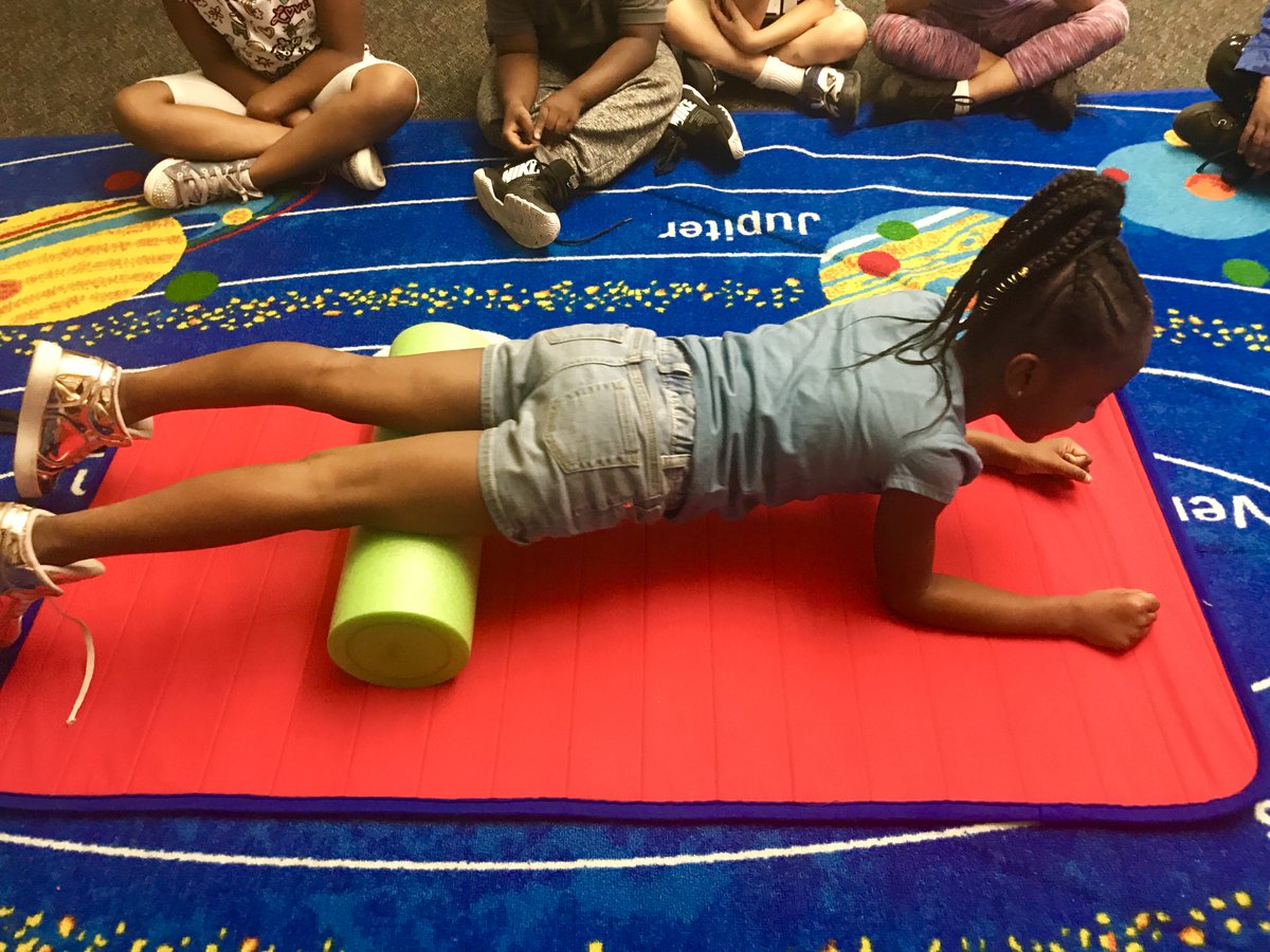 PaigeLemily's tweet photo. Ms. Lemily's kindergarteners using foam rollers and practicing yoga for an active celebration indoors! @mcpswellnesspe #iamaFANege https://t.co/9eac6p4DQK