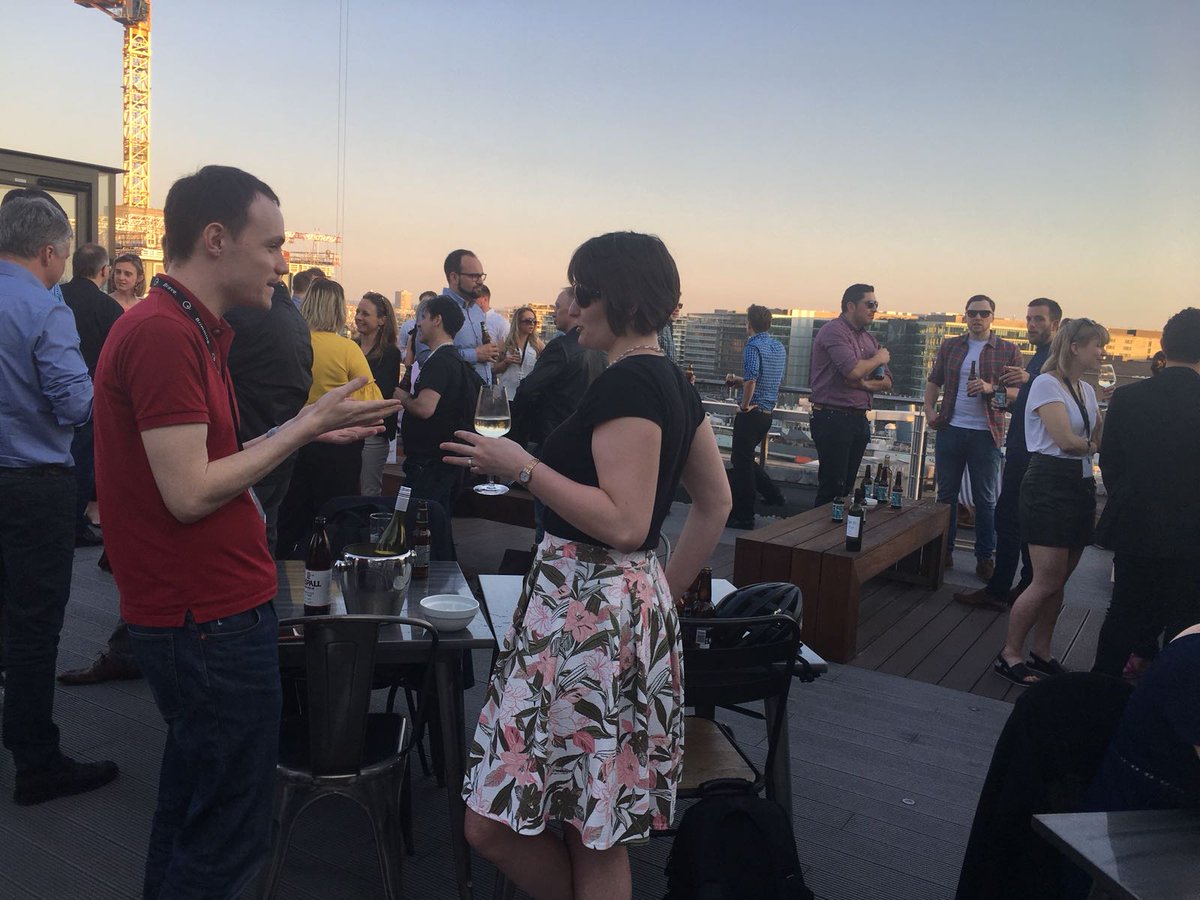 OSiTMonument's tweet photo. Join us on The Deck for another successful Happy Hour!
#happyhour #serviceoffices #views #london https://t.co/zVwXf7O7jk