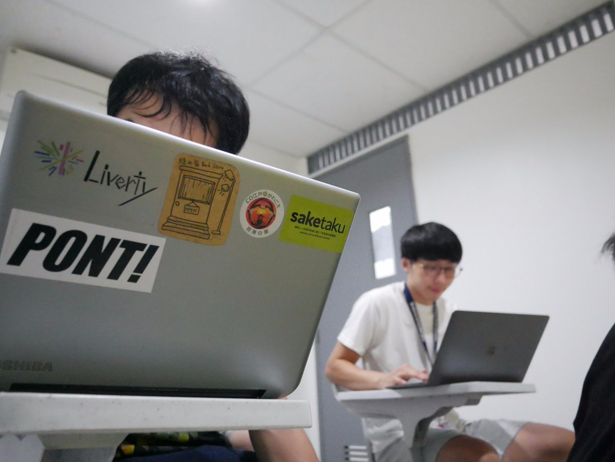 しっしー 海外フリーランス養成講座も終盤を迎え 受講生そして講師も気合が入っています 卒業式がある金曜日には 英語のスピーチもあるので少し忙しくなりますがしっかりと乗り越えていきましょう 海外フリーランス養成講座 海フリ サウスピーク