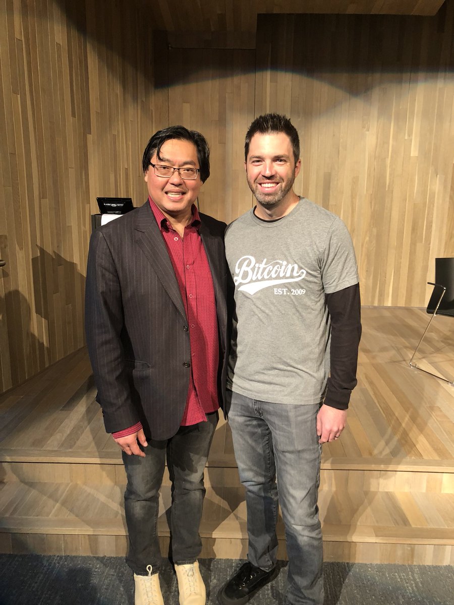 Connectpreneur's tweet photo. Kicking off #BCBCon with our fireside chat. Excited to have Brian Hoffman, CEO of @OB1Company, as our guest! https://t.co/8EvTRjcugd