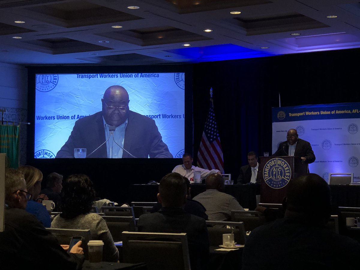 kevin_twu's tweet image. International Vice President Curtis Tate presents TWU’s John Bland with the “Leader of the Pack” award. #twupolpower #transportworker