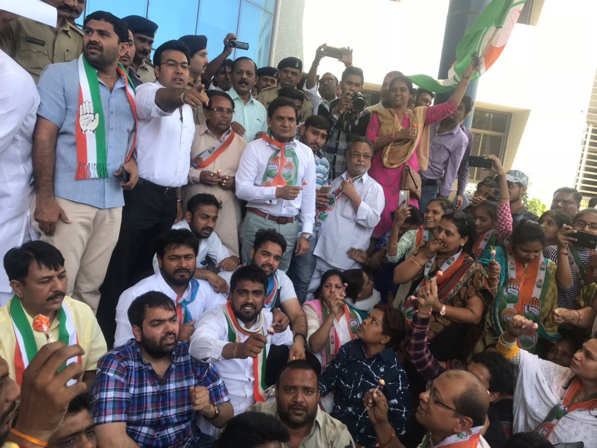 Today <a href="/GujaratNSUI/">NSUI Gujarat</a> along with <a href="/INCIndia/">Congress</a> did Aggressive Agitation  @ DEO Office, Regarding SCHOOL FEES INCREASE FOR STUDENTS in Presence of <a href="/INCGujarat/">Gujarat Congress</a> President Shri <a href="/AmitChavdaINC/">Amit Chavda</a> And Shri @Mahipal_gadhvi.
<a href="/Fairoz_JK/">Fairoz Khan</a>
<a href="/guptar/">Ruchi Gupta</a> 
@VardhanNSUI
#NsuiForStudents #CongressForPeople
