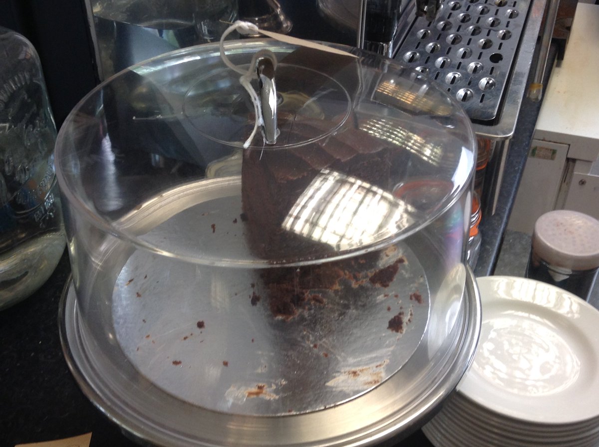 Way_Out_There's tweet photo. Some of the best cakes you'll ever taste: Only at Longfellows. #cakes https://t.co/ZL2dCxn6JD