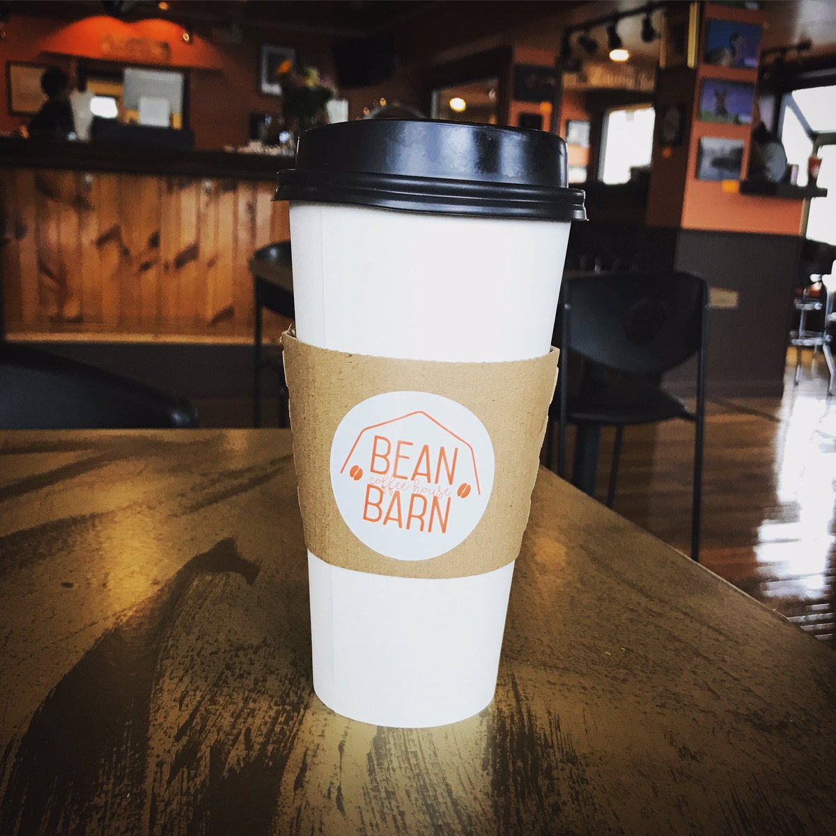401_Mixologist's tweet photo. Going back to my country roots &amp; checking out the @beanbarnri ☕️🤠☀️
.
.
.
.
.

#coffee #beanbarnri #coventry #rhodeisland #country #countrymusic #breakfastpizza #401eats #401drinks #eatlocal #drinklocal https://t.co/z5Hi5xzbMw