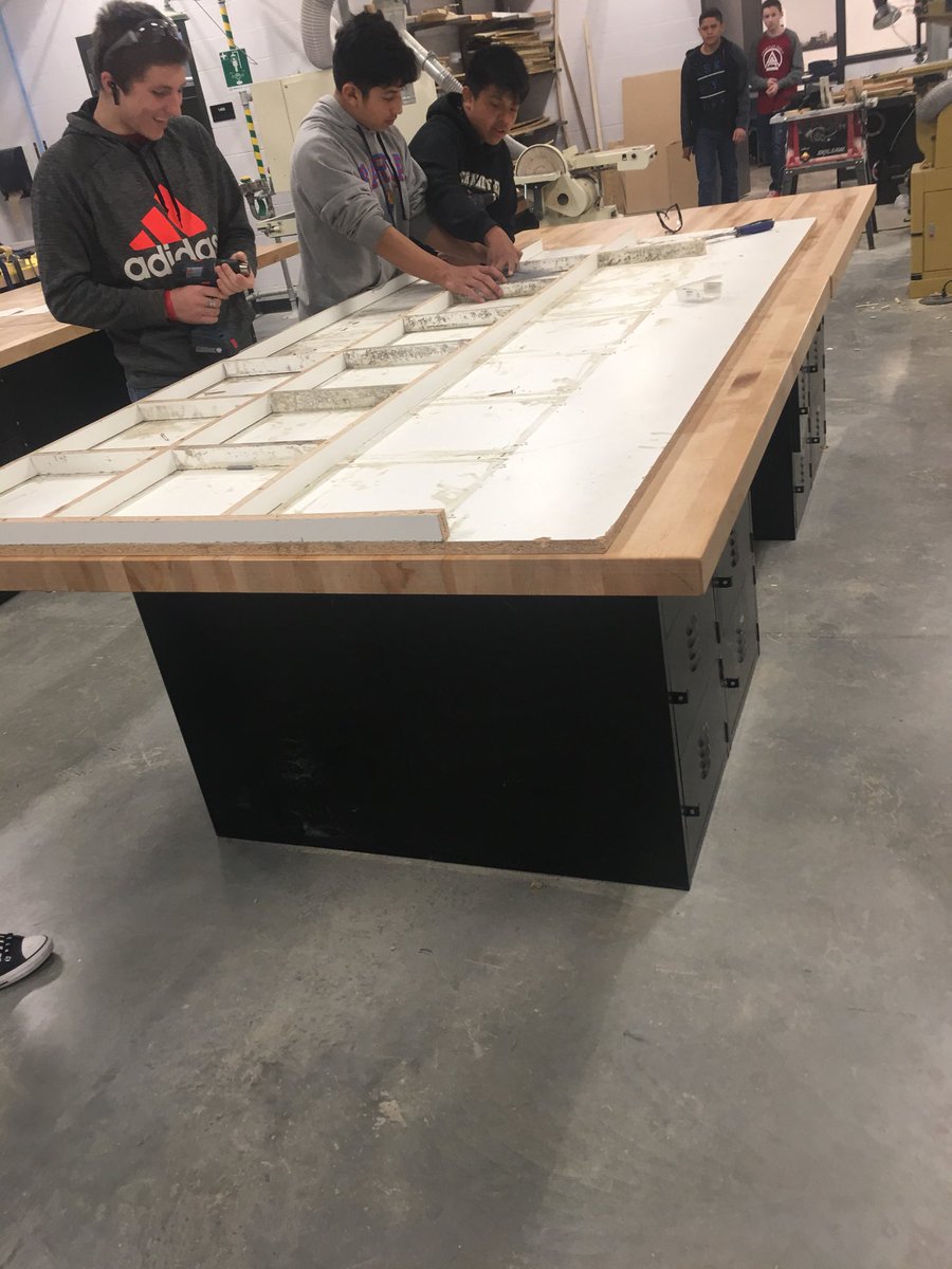wildcatcreation's tweet photo. Almost done with our mold to pour our 3rd batch #signaturestones https://t.co/BPl1sgtZrl