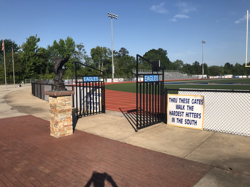 LiveOakFB's tweet photo. It waits.... #SpringIsSoon #IsItMondayYet #LiveWire #WinningIsAChoice https://t.co/lu2vFTRR1d