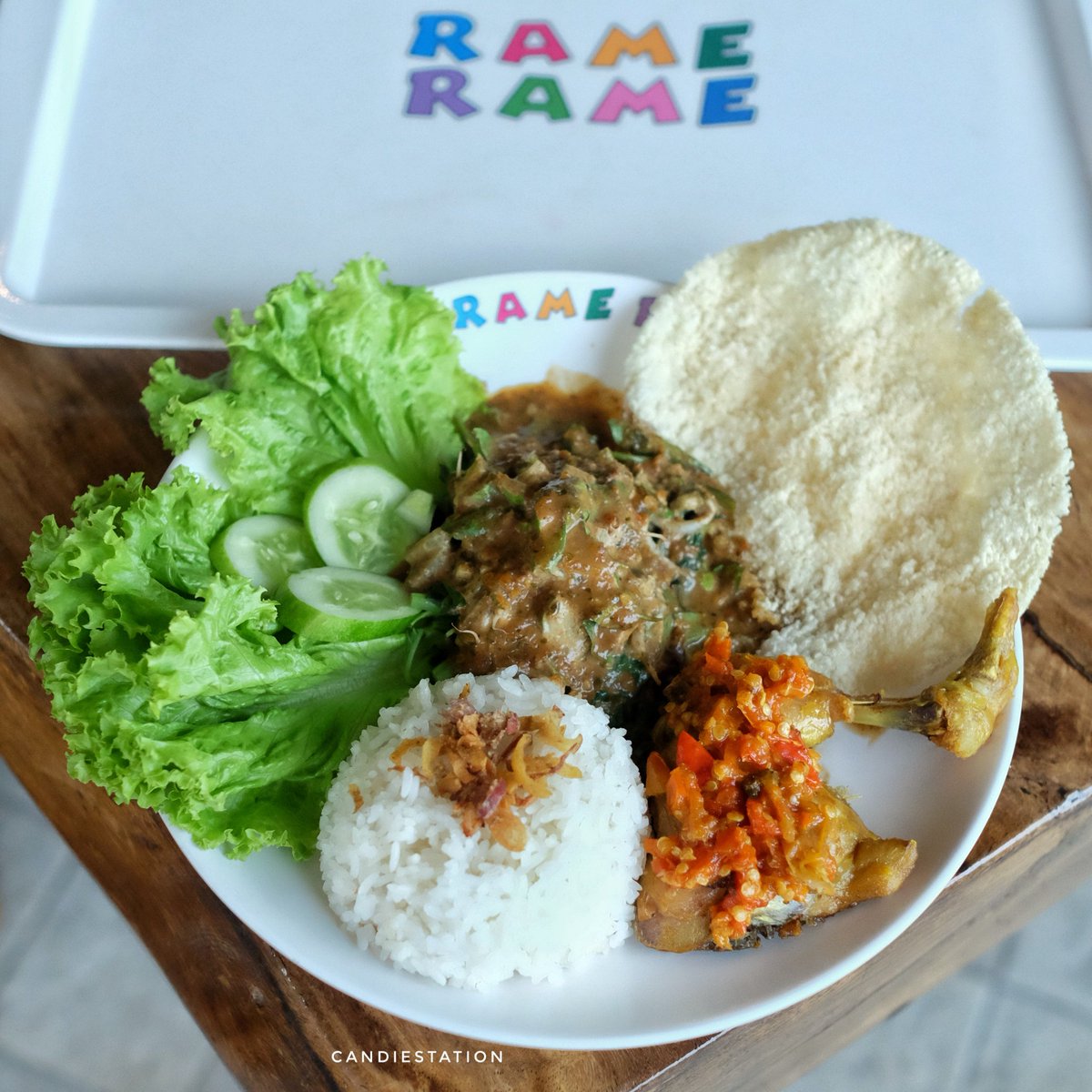 Gambar Makanan Pecel Ayam