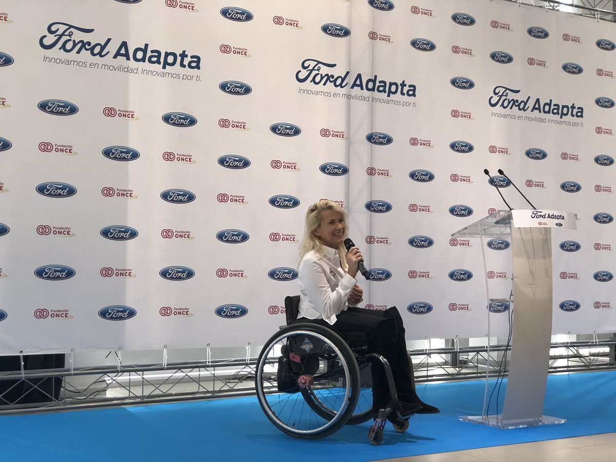Borja_Fadon's tweet photo. Lo mejor de mi trabajo es conocer a gente tan inspiradora como @GemaHassenBey. No hay cimas q no podamos conquistar, y ella va a subir el #Kilimanjaro. Gracias @FordSpain. #FordAdapta es un proyecto único en el mundo y la #eChair es alucinante. https://t.co/bC7Mcih3N7