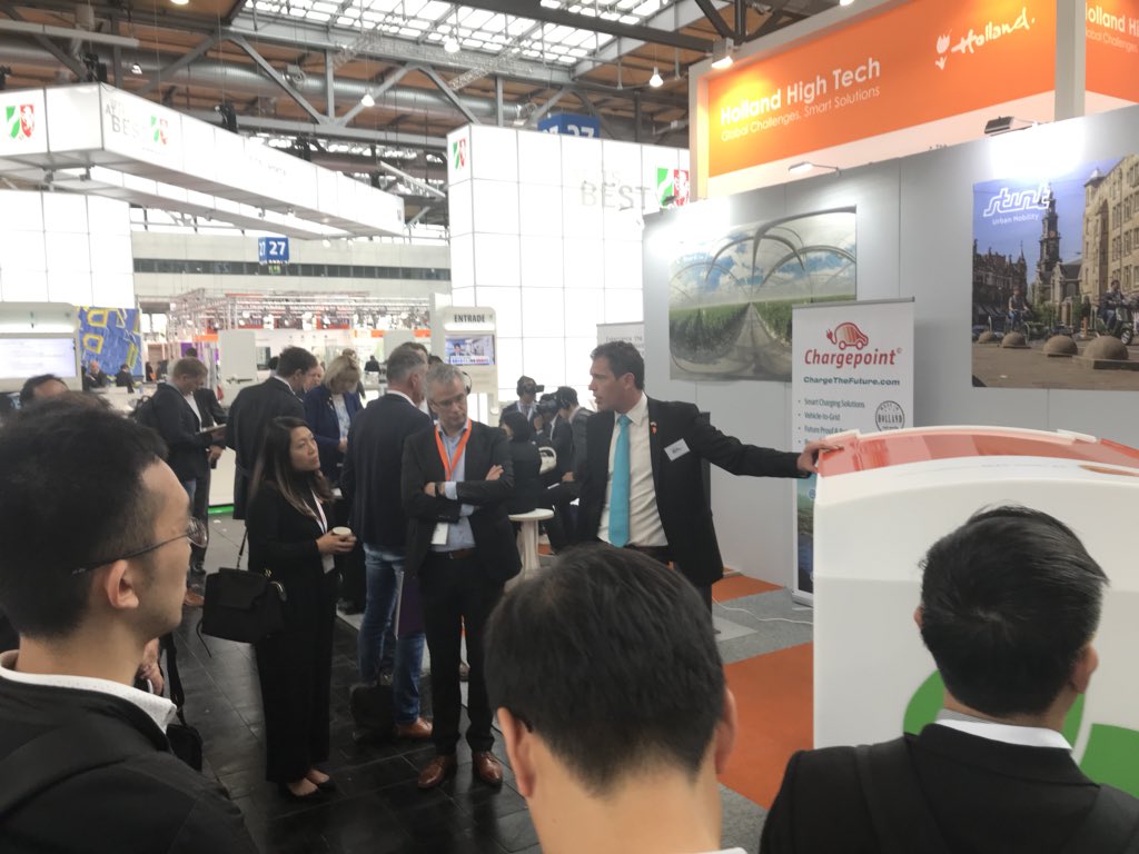 Interesting visit of the Singapore Enterprise organization to the <a href="/NLHannoverMesse/">NLHannoverMesse</a> with <a href="/em_partners/">E-Mobility Partners</a> on smart city mobility