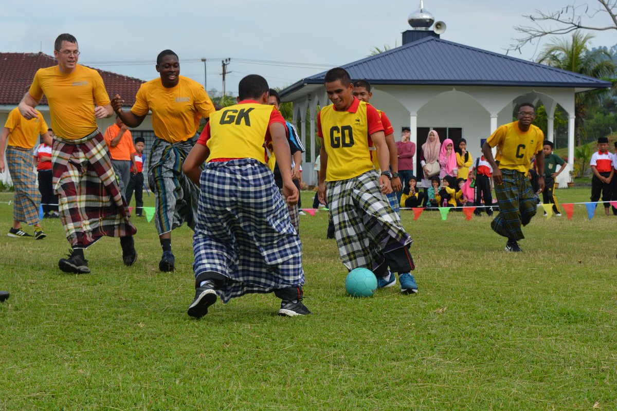 Twitter पर Myjointforce Comrel Band Eks Pp18 Diteruskan Dengan Aktiviti Sukan Rakyat Persembahan Kebudayaan Dan Muzik Serta Pertukaran Budaya Tradisional Di Sk Muhibbah Raya Tawau Pp18 Defencediplomacy Pacificpartnership Teamingforsuccess