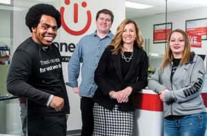 iThinkBiggerInc's tweet image. .@PhoneMedicUSA, with CEO Christine Ricci at the helm, is soaring to new heights as it meets explosive demand for technological connectivity: goo.gl/MqMGiL #techKC